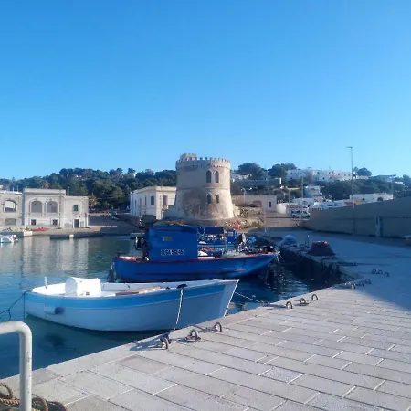 Villa 20 M.dal Mare Torre Vado